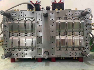 Panduan Berwibawa untuk Pengacuan Suntikan Double Shot 2K Molding